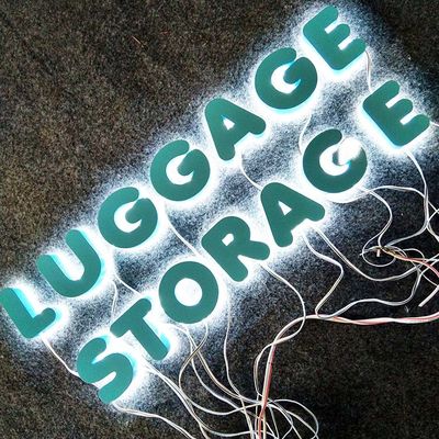 3D شكل لون رسائل معدنية الطلاء مع أضواء الإعلان في الهواء الطلق