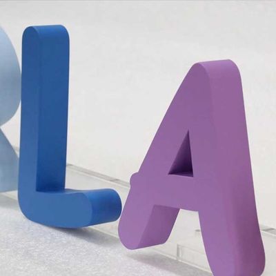 صالون تجميل مفتوح بعلامة أحرف ثلاثية الأبعاد إعلان ليزر مقطوع بشعار معدني سمك 3 سم