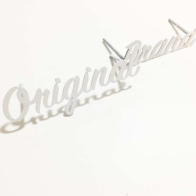 قطع مسطح طلاء أبيض علامة حرف معدنية نحى SS304 لافتات رسالة قناة