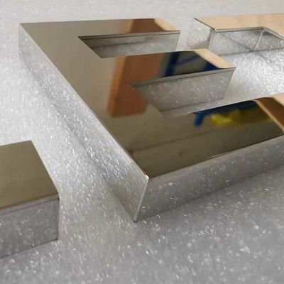 حرف أبجدي على واجهة المتجر لافتات فضية بسماكة 2 سم حروف معدنية ملفقة