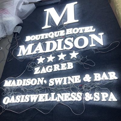 12mm أكريليك شركة شعار جدار تسجيل ألومنيوم قناة رسائل ضدّ صدأ