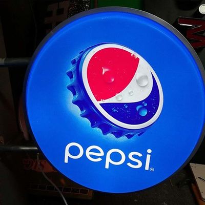 فراغ مكافحة الأشعة فوق البنفسجية في الهواء الطلق تشكيل ضوء مربع لافتات بالحرارة على الوجهين