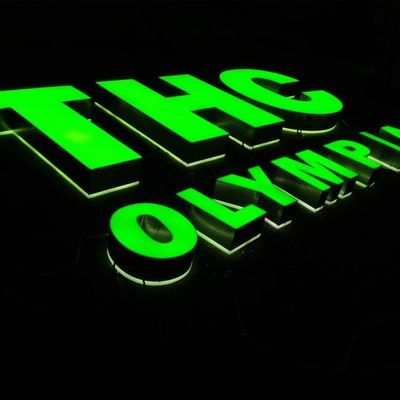 000 ساعة عمر افتراضي لافتة LED حروف قناة لافتة سطوع عالي متين مقاوم للعوامل الجوية عرض إعلاني تجاري