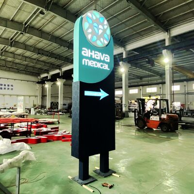 خدمات لافتات الحروف ثلاثية الأبعاد لافتات الحروف المخصصة التي تقدم حلول لافتات مخصصة للعلامات التجارية في قطاعات التجزئة والضيافة والشركات