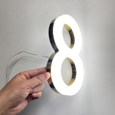 لوحة تسجيل أمامية أكريليك ثلاثية الأبعاد مقاومة للرياح عمر 50000 ساعة