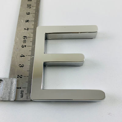 Customzied واجهة المتجر مرآة فضية ثلاثية الأبعاد بإضاءة خلفية بإضاءة أمامية